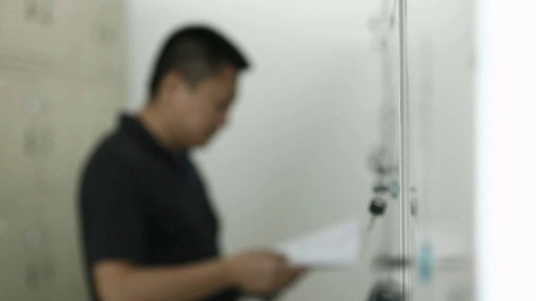 钱生财 精心布局、因人下套！境外间谍重点围猎我国公职人员